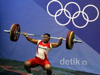 Atlet Angkat Besi Siap Berjaya di Olimpiade 2012