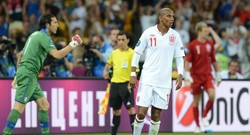 Ferdinand Kritik Gaya Main Inggris