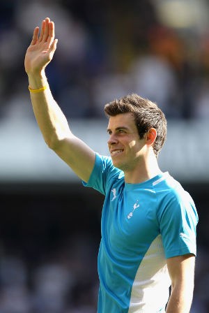 Bale Perpanjang Kontrak di Spurs Hingga 2016