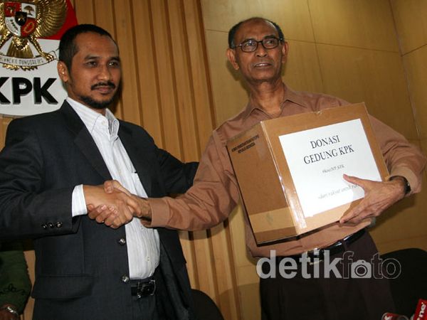 Mantan Jaksa Agung Dukung Donasi untuk KPK