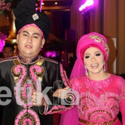 Erie Susan Puji Pernikahan Super Mewah Nassar & Muzdhalifah