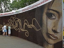 Wow... Mozaik Cantik Ini Dibuat Dari 1 Juta Biji Kopi!