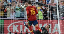 Ramos Ikuti Cara Panenka & Pirlo