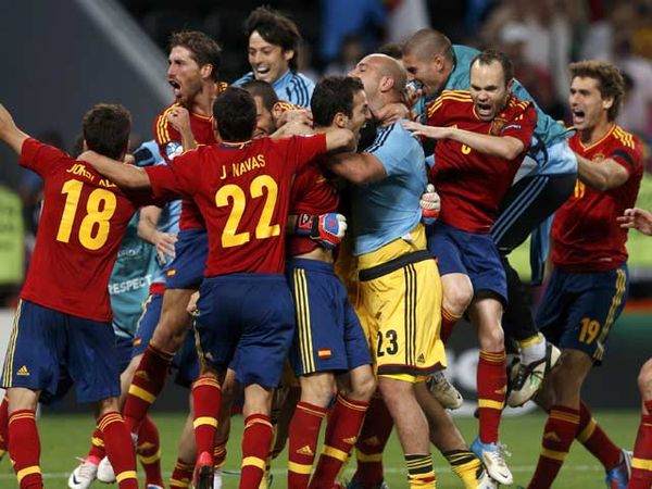 Menang Adu Penalti, Spanyol ke Final