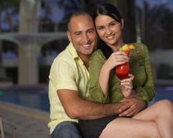 8 Tips Berpacaran dengan Pria yang Usianya Jauh Lebih Tua