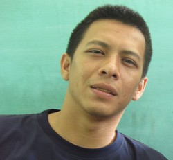 Ariel Hirup Udara Bebas 23 Juli 2012