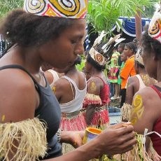 Warna-warni Festival Danau Sentani 2012