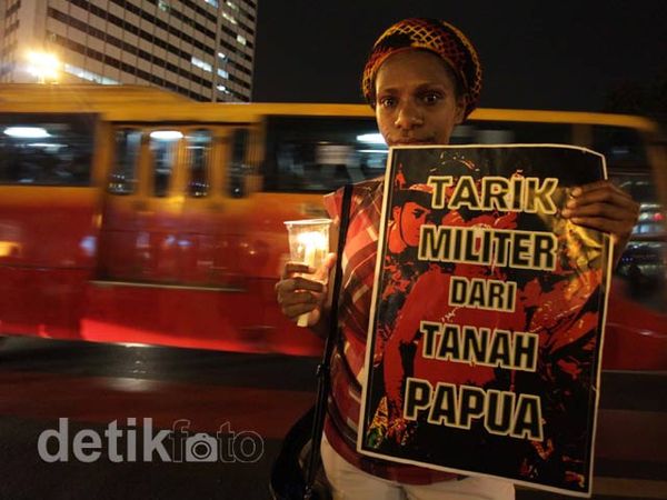 Di Bundaran HI, Warga Tolak Militerisme di Papua