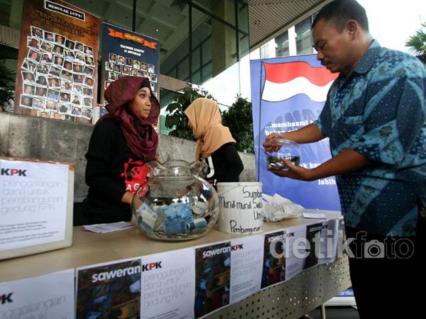 ICW Buka Posko Pembangunan Gedung KPK