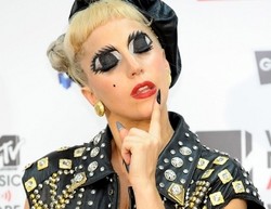 Beli Gaun Rp 1,3 M, Lady Gaga Pecahkan Rekor Dunia