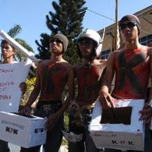 Galang Koin untuk KPK, Mahasiswa Razia Anggota Dewan