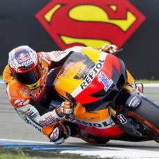 Stoner Start Terdepan di Assen