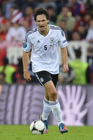 Hummels Bantah Didekati Juve