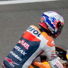 Dapat Pole, Stoner Terkejut