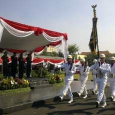 Wagub Jatim Pimpin Upacara Hari Bhayangkara ke-66