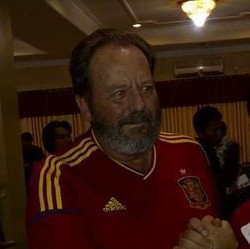 Jagoannya Tekuk Italia, Dubes Spanyol Laris Diminta Foto Bareng