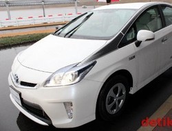 Prius Listrik Pertama untuk Pangeran Monako