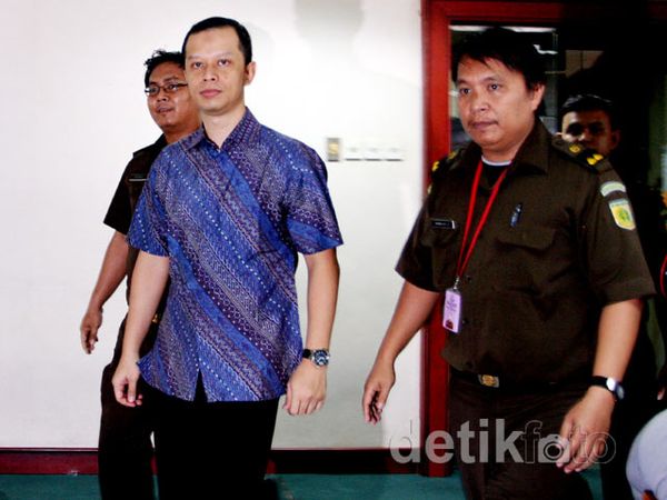 Dhana Widyamitka Jalani Sidang Perdana