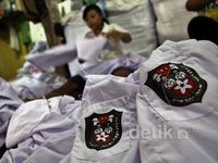 Tahun Ajaran Baru, Permintaan Seragam Melonjak