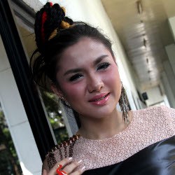 Vicky Shu: Cowok Banyak Tapi Nggak Ada yang Ngertiin Aku