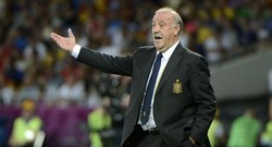 Del Bosque Lengkapi Trofi