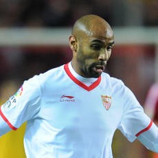 Kanoute Lanjutkan Karier di China