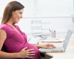 Saat Hamil, Perhatikan 3 Hal Ini Sebelum Traveling dengan Pesawat