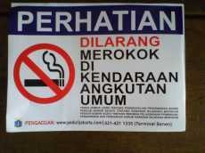 Sopir & Kondektur yang Merokok di Angkutan Umum Bakal Disanksi