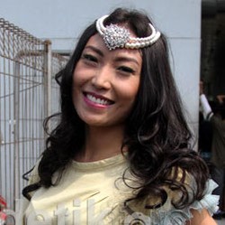 Ayu Dewi Makin Ceria Usai Menikah