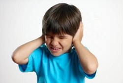 Pertolongan Pertama Infeksi Telinga Anak di Malam Hari