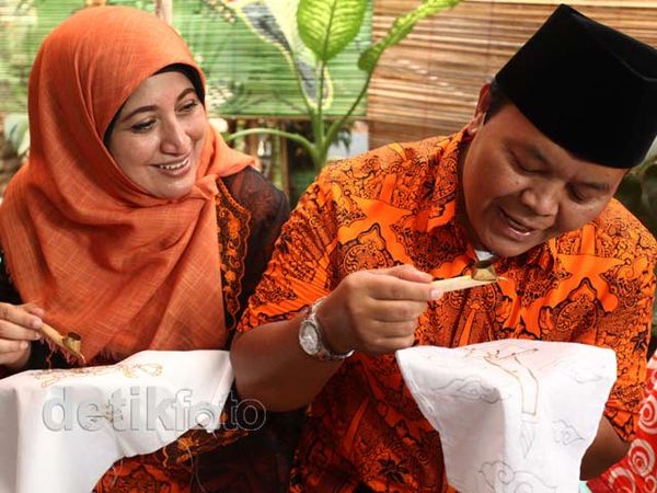 Hidayat  Belajar Membatik