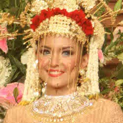 Intan Nuraini Hamil Bayi Laki-laki