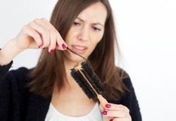 Ini Penyebab Tak Biasa yang Bikin Rambut Rontok