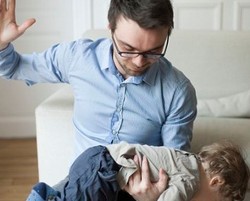 Studi: Kebiasaan Memukul Anak Bandel Pertanda Gangguan Mental