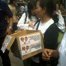 Temui Warga di Jakut, Faisal Basri Minta Saweran untuk Kampanye 