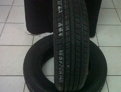 2 Ban Hankook di Mobil Premium