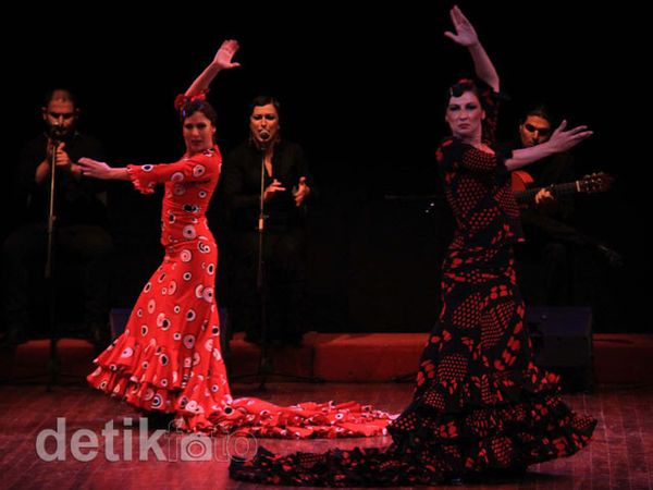 Menghentak-hentak ala Flamenco Spanyol