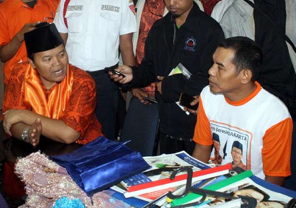 Hidayat Sambangi Pasar Sunan Giri