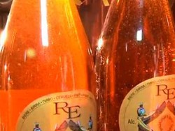 Woow.. Ada Kilau Emas di Dalam Bir Ini!