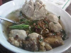 Sluuurp! Gurih-gurih Kenyal Bakso Urat Boboho