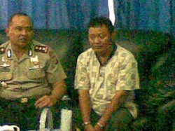 Ini Dia Wajah Bupati Buol Saat Ditangkap