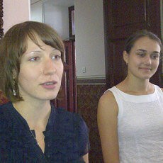 Halo.. Nama Saya Lisa, Saya Mariana dan Saya Marina