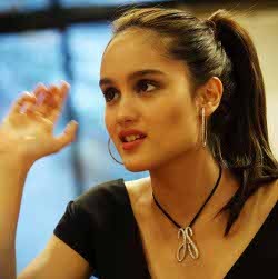 Cinta Laura Ngobrol Bareng detikHOT