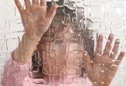 7 Perjuangan Orangtua yang Punya Anak Autis