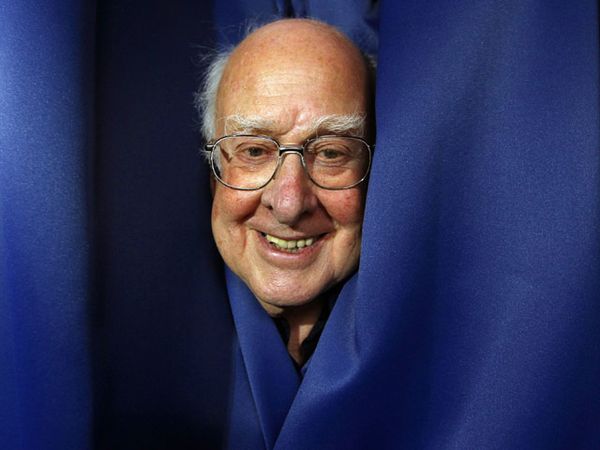 Ini Dia Sang Penemu Partikel Tuhan