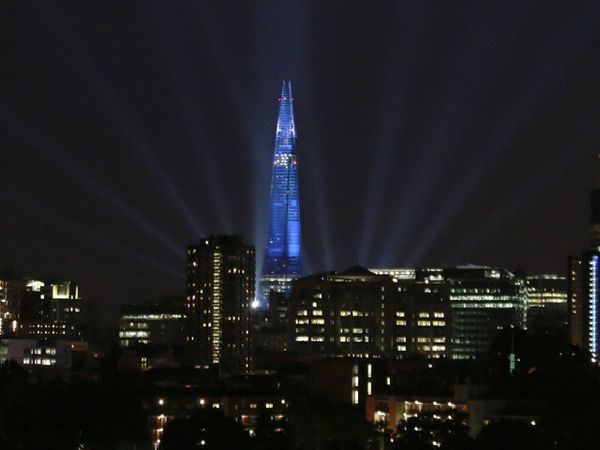 Gedung Tertinggi di London Mulai Beroperasi