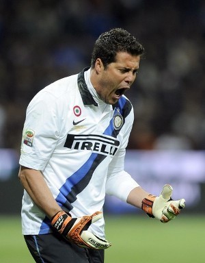 Milan: Robinho Bertahan, Julio Cesar Takkan Datang