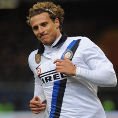 Tinggalkan Inter, Forlan Hijrah ke Brasil