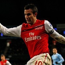 Toure: RVP Akan Perbesar Kans City Juarai Liga Champions