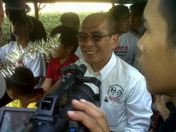  Masa Tenang, Faisal-Biem Menyapa Lewat FB, Twitter, BBM, dan SMS